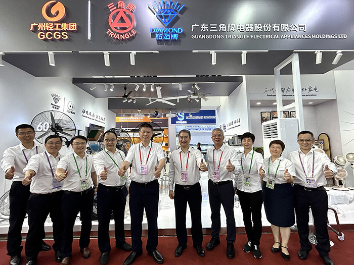 星空官方端网站登录入口-星空online(中国)
钻石牌发力双循环，六十年老字号全勤广交会
